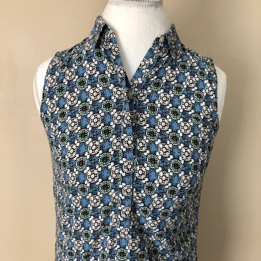 Ann Taylor LOFT Patterned Sleeveless Top - Picture 4 of 7